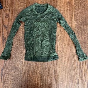 Green Lululemon long sleeve